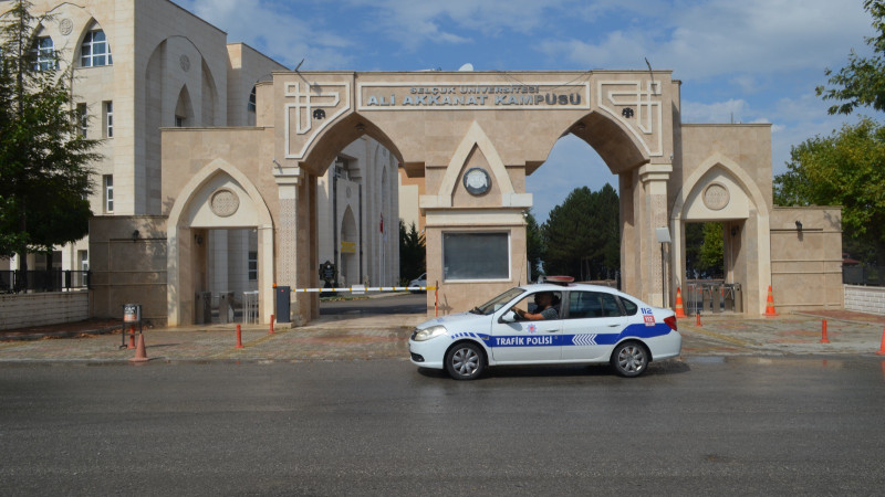 Beyşehir’de polis, huzuru bozan trafik magandalarına geçit vermiyor
