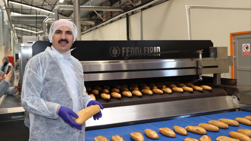 Ucuz ekmek fabrikası hizmete girdi