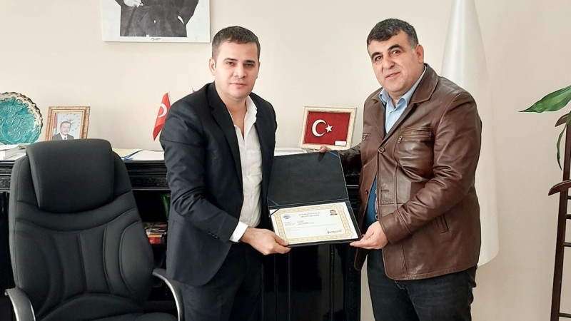 Beyşehir’e veda eden Orman İşletme Müdürü Arıkan’a başarı belgesi