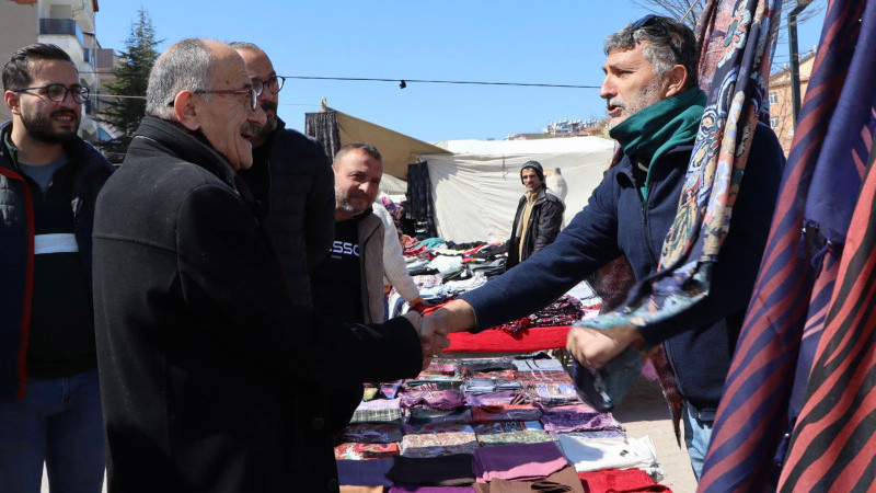 Başkan Bayındır: “Yeni dönemde ilk işimiz kapalı Pazar yeri”