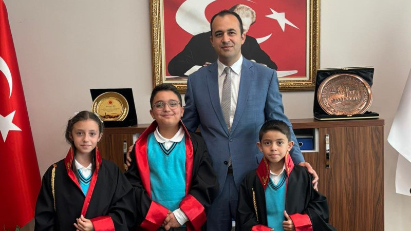 Beyşehir’de de makam koltukları çocukların