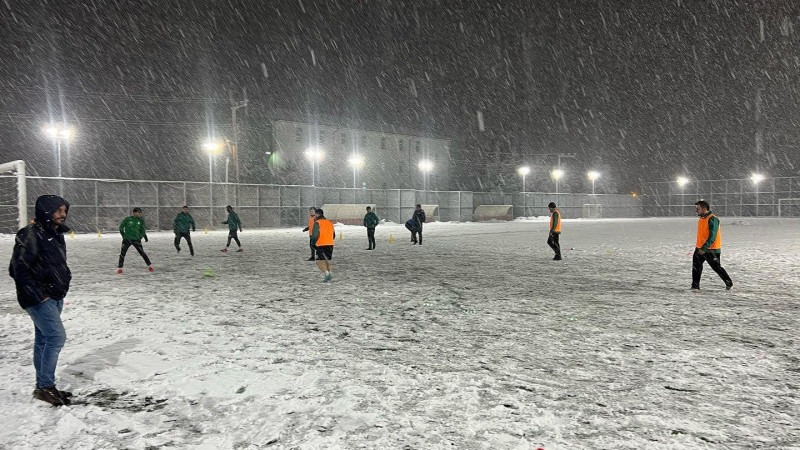 Amatör futbola kar engeli