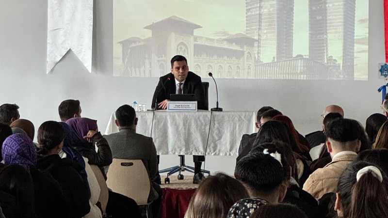 Ali Akkanat Meslek Yüksekokulu'nda konferans