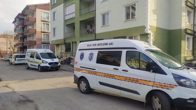 Banyoda cesedi bulunan garson cinayete kurban gitmiş!