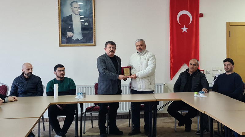 Yıllardır görev yaptığı kurumuna böyle veda etti