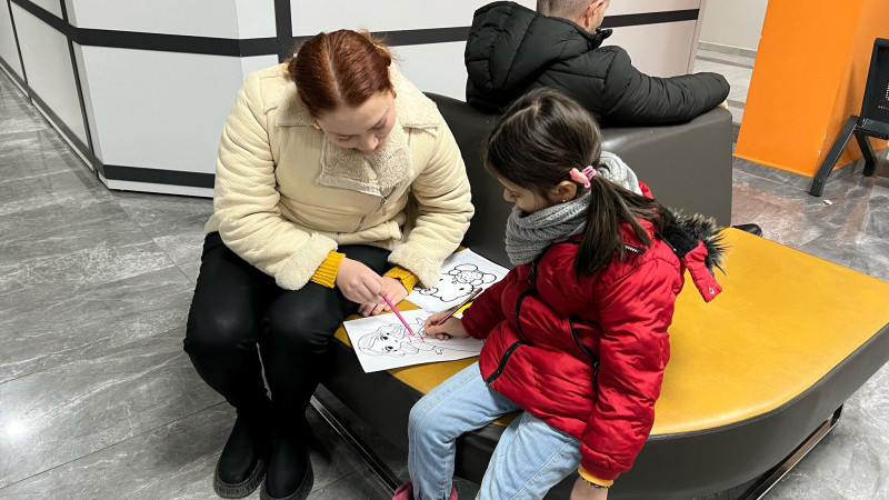 Poliklinikte sanatla buluşma