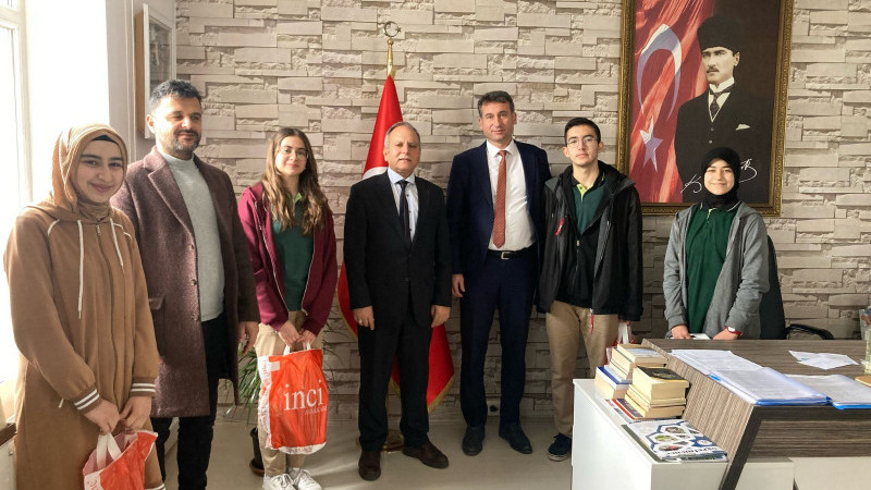 Hiç bilenle bilmeyen bir olur mu? Bildiler, kazandılar!