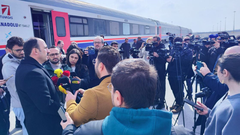 Başkan Altay raylı sistem projelerini basınla inceledi