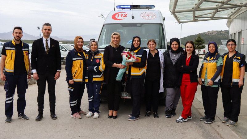 Hayat kurtarmak için yarışan ATT'leri özel günlerinde unutmadılar