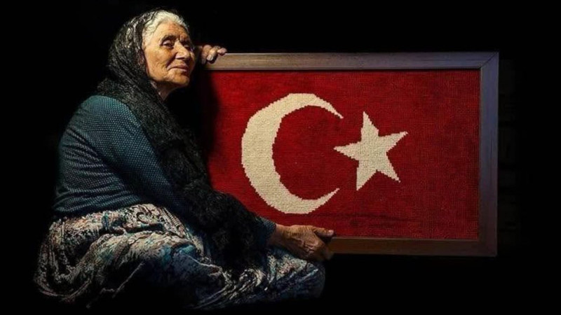 Kadınlar hemcinslerini fotoğrafladı