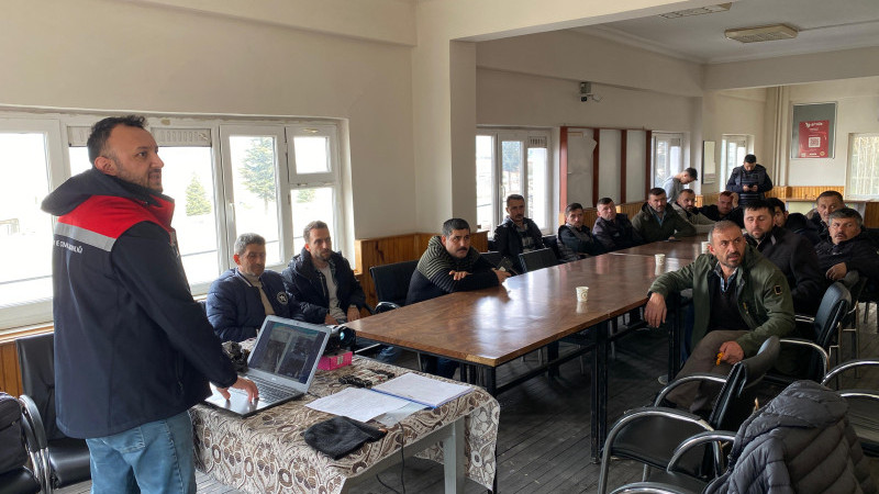 Nakilde hayvan refahı eğitimi verildi