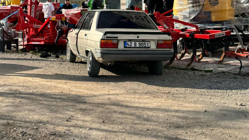 Otomobil kurşunlandı, 1 kişi can verdi