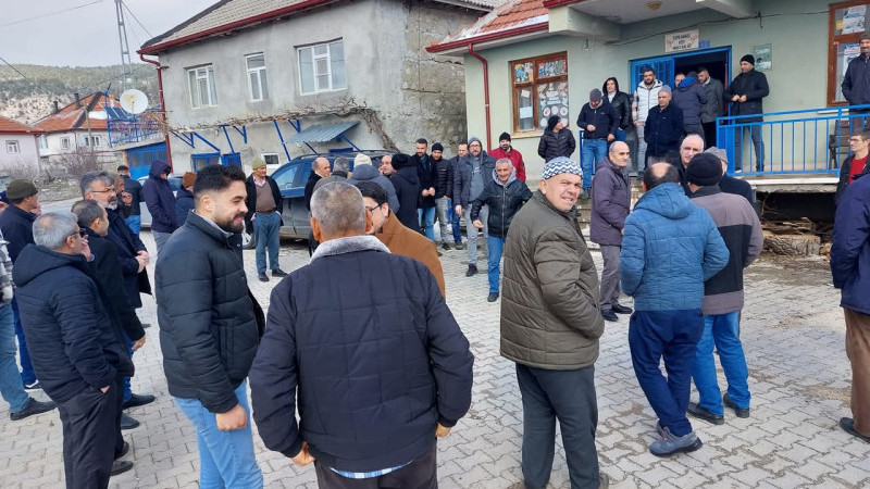 “Köyümüzde mermer ocağı istemiyoruz”diyen mahalle sakinleri öfkeli