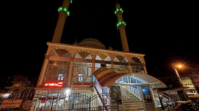 Hoş geldin on bir ayın sultanı!