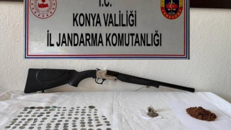 Baskın yapılan evden bakın neler çıktı