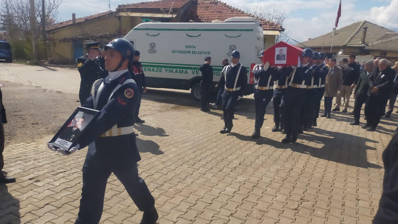 Kansere yenik düşen astsubaya memleketi Hüyük'te son görev