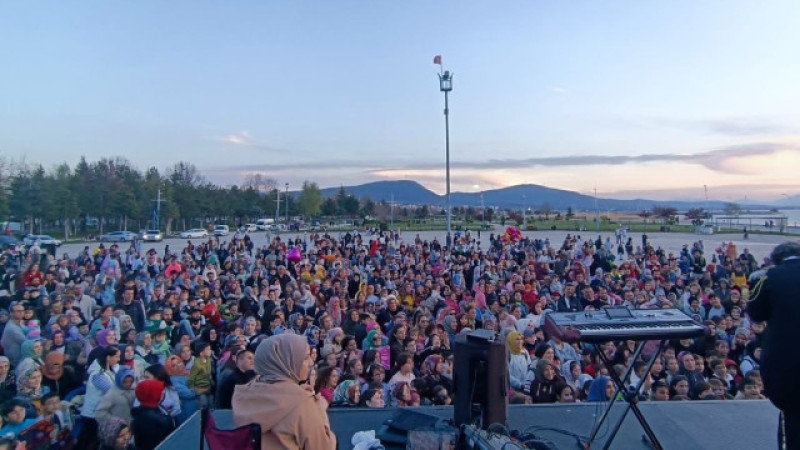 Festival alanında bayram coşkusu