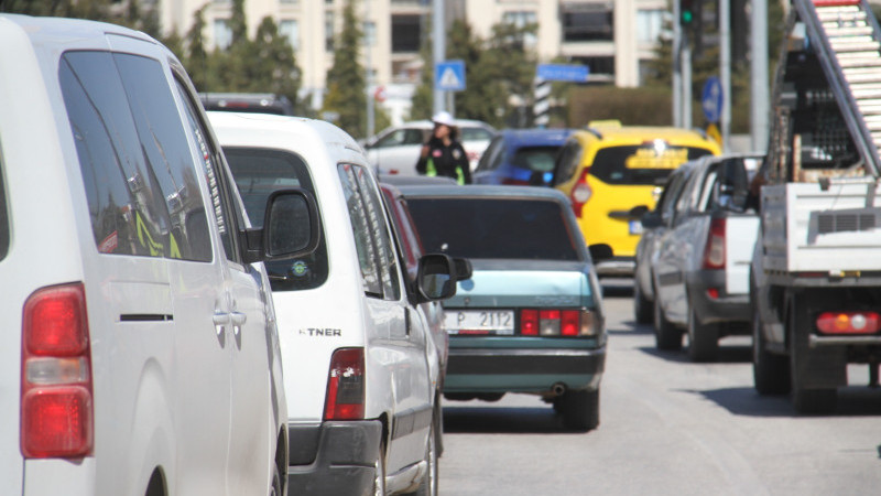 Tatilcilerin bayram dönüşü yolculuğu sürüyor