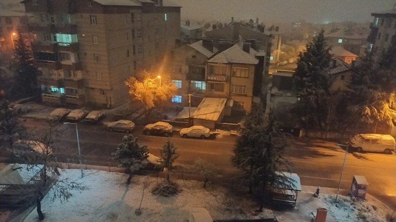 Nisan 1 şakası değil! Beyşehir'e lapa lapa bereket yağıyor