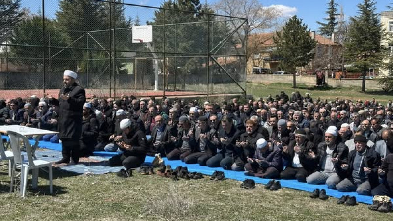 Yağışlar için şükür duası yaptılar