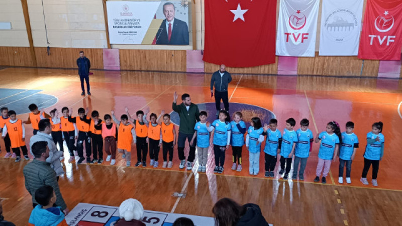Beyşehir’de geleneksel çocuk oyunları turnuvası heyecanı