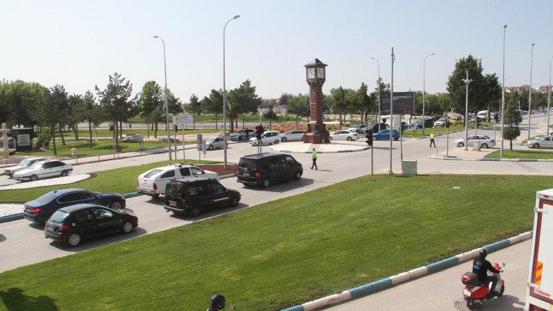 Bayram tatilinden dönenler trafik yoğunluğunu artırdı