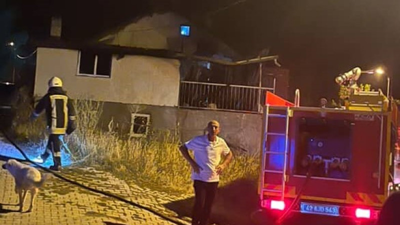 Korkutan ev yangını