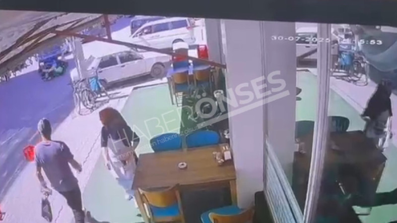 Motosiklet sürücüsünün ölümden döndüğü kaza anı kamerada