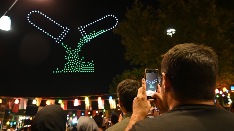 30 Ağustos'a özel 250 dron ile ışık gösterisi