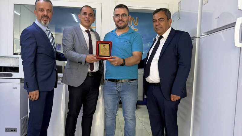Beyşehir’de 35 yıl ve üzerinde faaliyet gösteren esnaflara jest