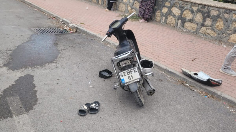 Devrilen motosikletin sürücüsü genç ağır yaralandı