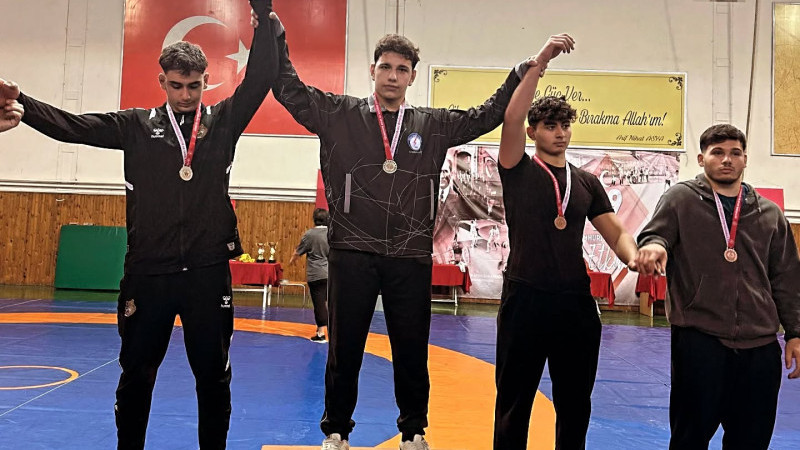 Beyşehirli milli güreşçi başarısıyla yine gururlandırdı