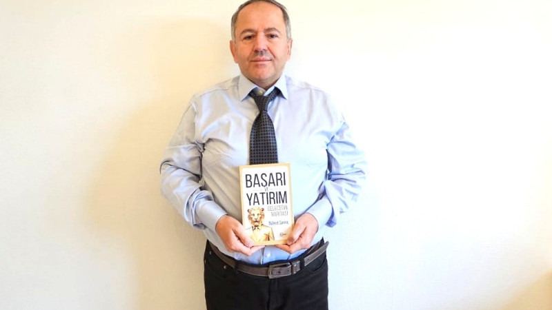 Gurbetçi Yazar Bülent Sarınç’tan yeni kitap: Başarı ve Yatırım – Geleceğin Haritası
