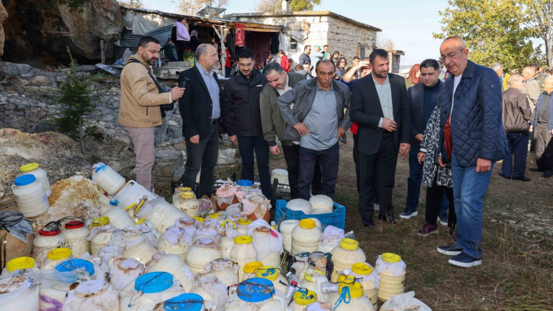  Peynirler mağaralardan çıkarıldı! Kızılören'deki gelenek, şölene dönüştü