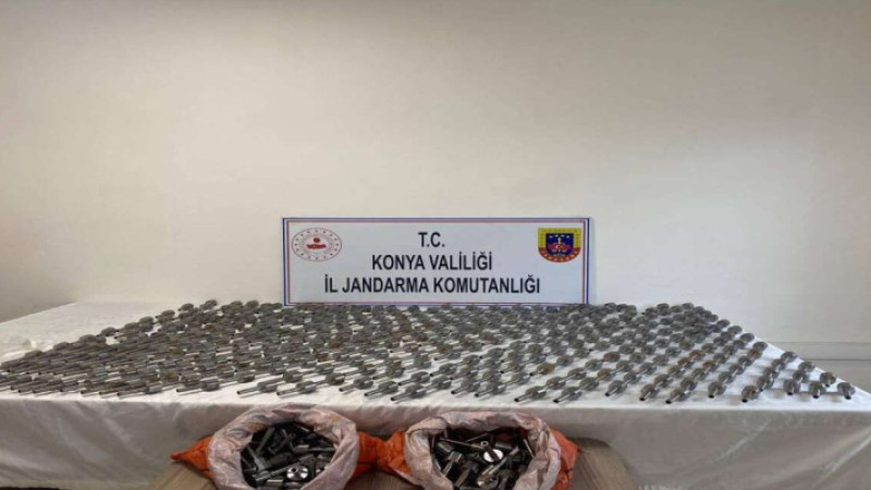 Beyşehir'de yüzlerce tabanca namlusu ele geçirildi
