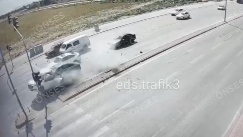Bir kişinin ölümüne yol açan feci kaza kamerada
