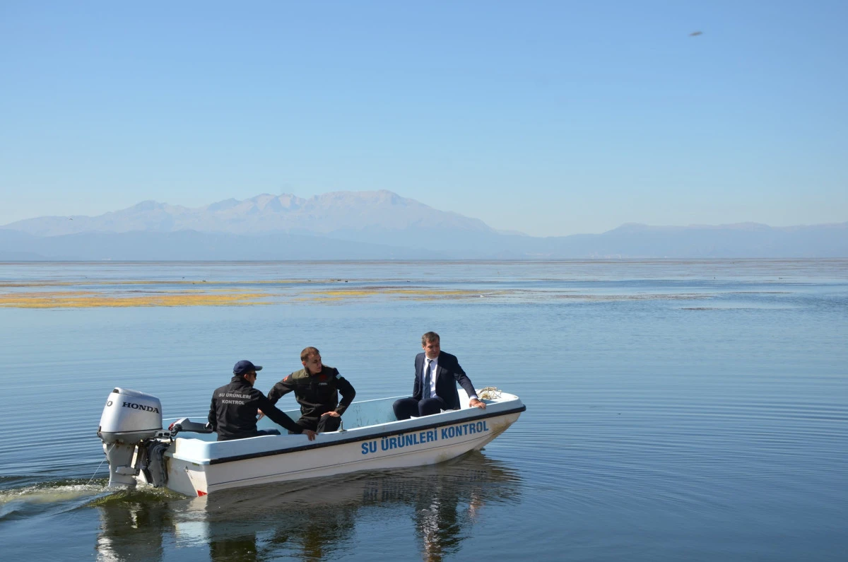 Av yasağı s&uuml;rerken balık tezgahlarında s&uuml;re şartı