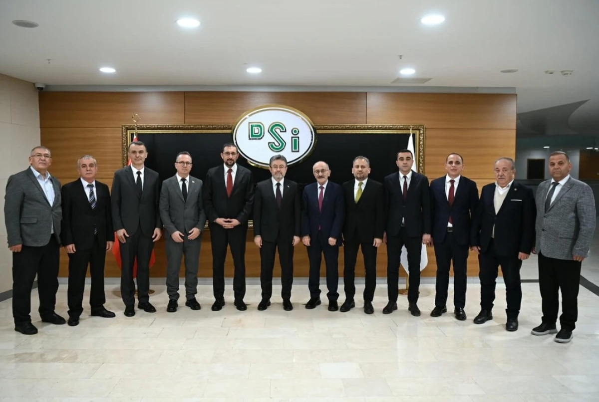 Başkan Bayındır: G&ouml;l&uuml;m&uuml;z de şehrimiz de emin ellerdedir