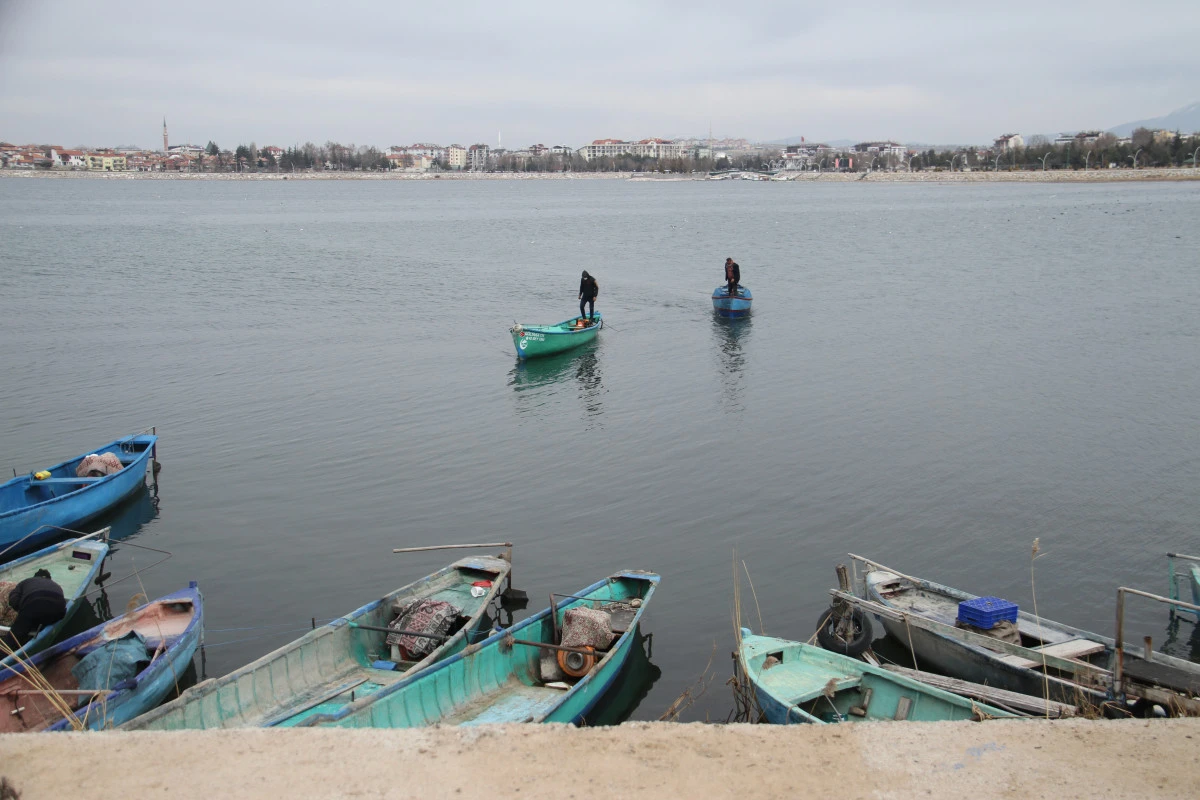 Beyşehir G&ouml;l&uuml;nde av sezonu kapanıyor