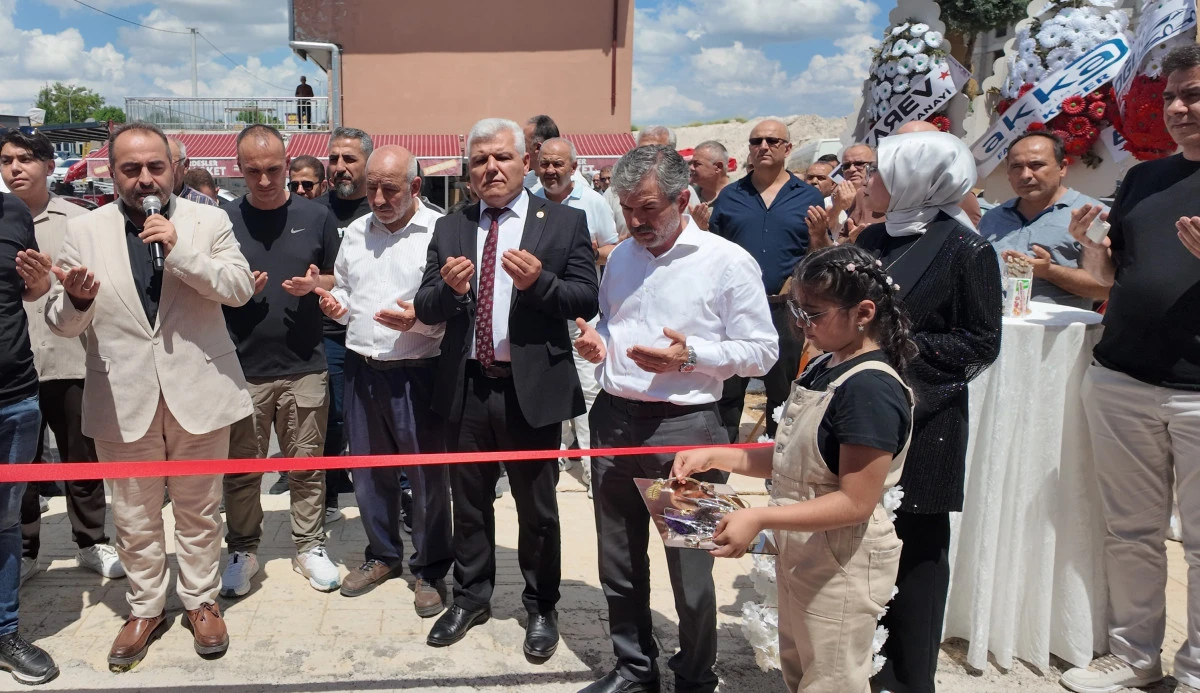 Beyşehir'de İkbal Kurar Optik Dualarla Hizmete A&ccedil;ıldı