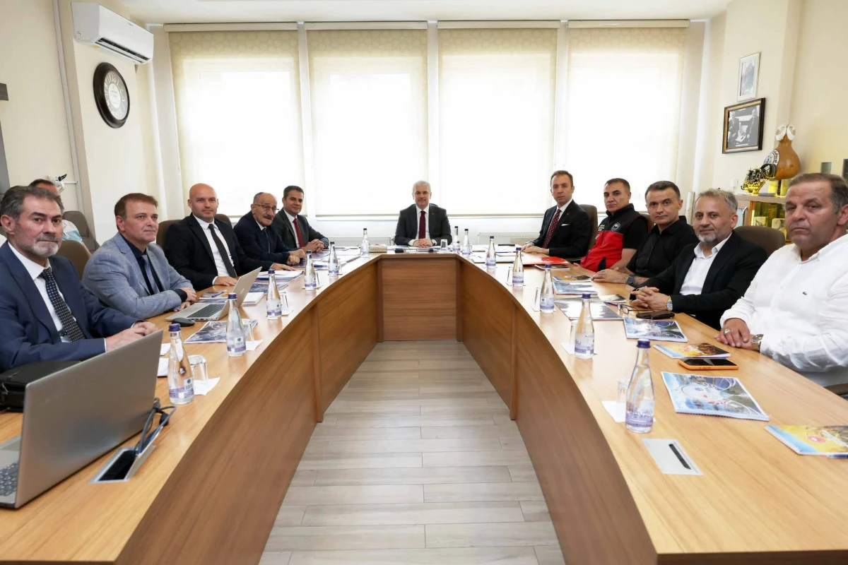 Beyşehir'de Yatırım Değerlendirme Toplantısı Ger&ccedil;ekleştirildi