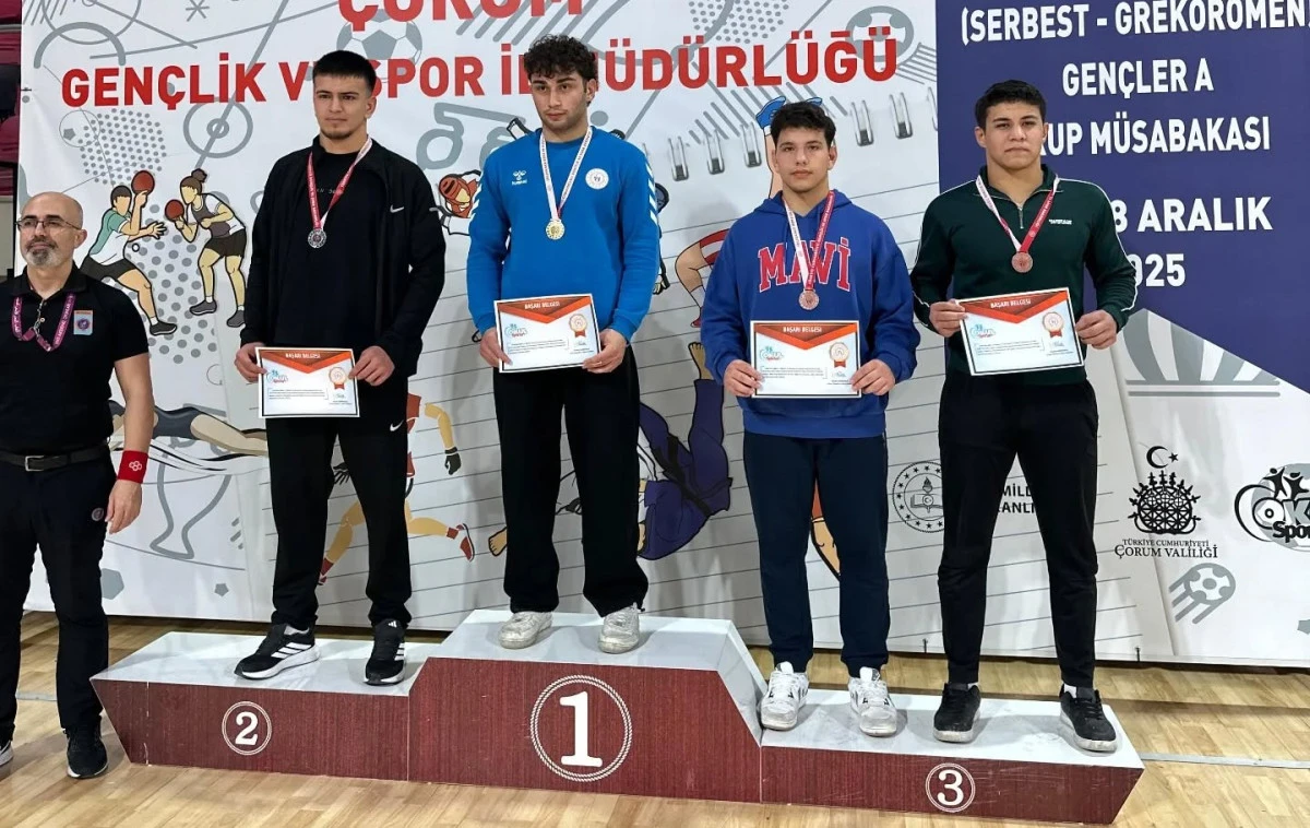 Beyşehirli g&uuml;reş&ccedil;i yine k&uuml;rs&uuml;de!