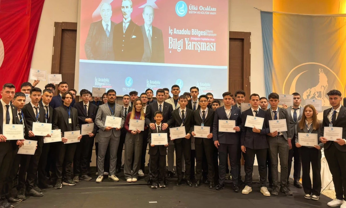 Bilgi yarışmasında k&uuml;rs&uuml;ye &ccedil;ıktılar! Konya'yı gururlandıran başarı