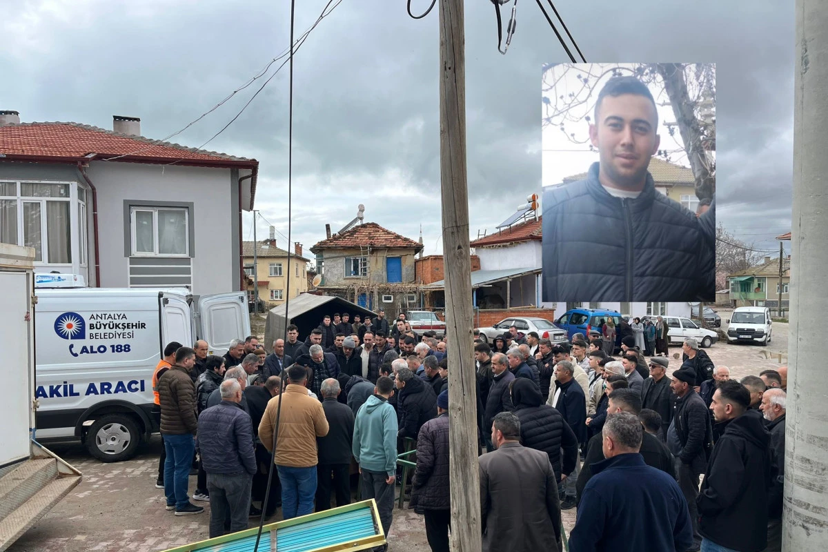 Cinayete kurban giden Hasan Şimşek&rsquo;e H&uuml;y&uuml;k&rsquo;te acı veda