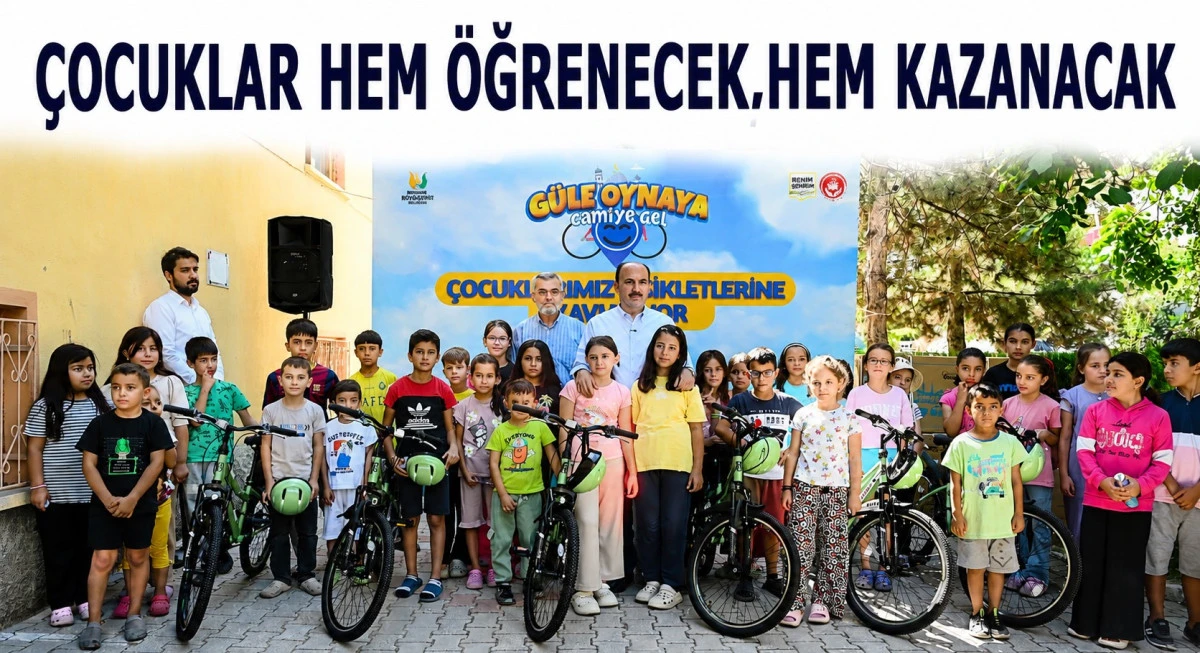 &Ccedil;ocuklar camiye, bisikletler sahiplerine