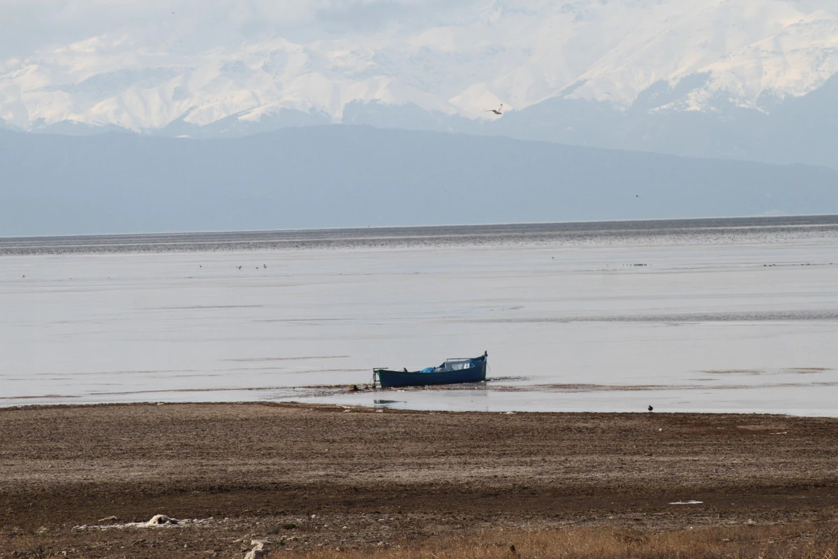 Dağlarda kar var, umut var&hellip; Peki eriyen kar suları g&ouml;le ulaşacak mı?