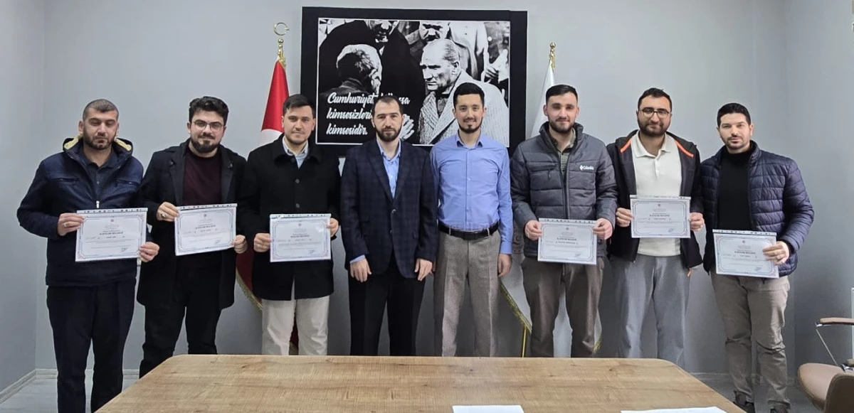 Derebucak'ta din g&ouml;revlilerine vaaz eğitimi