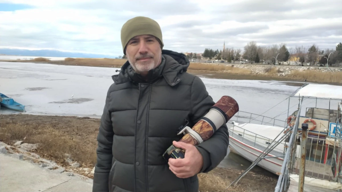 Emekli oldu, kuş izine d&uuml;şt&uuml;, objektifini doğaya &ccedil;evirdi
