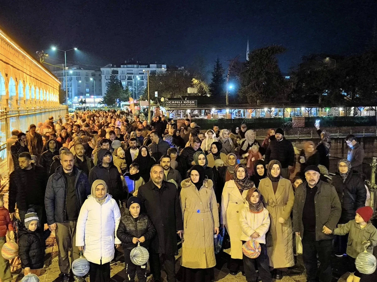 Fenerler yandı, &uuml;&ccedil; aylar başladı