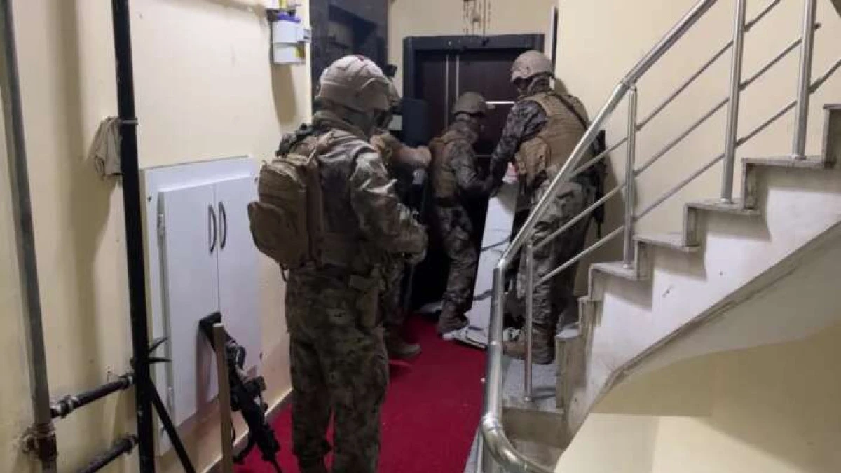 G&ouml;r&uuml;n&uuml;m emlak&ccedil;ı, ger&ccedil;ek tefeci